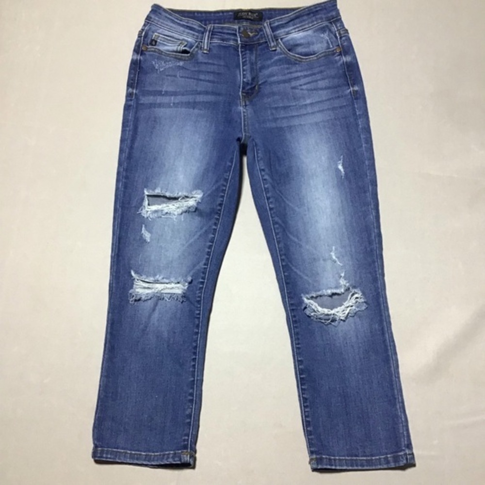 Judy Blue Distressed Medium Blue Ankle Crop Jeans